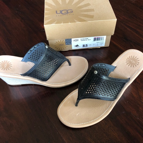 UGG SOLENA SANDALS - Picture 1 of 4